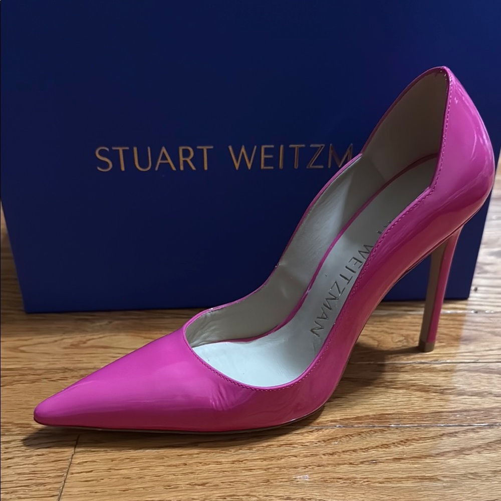Stuart Weitzman Pink 100 Scallop Heels + dust bag